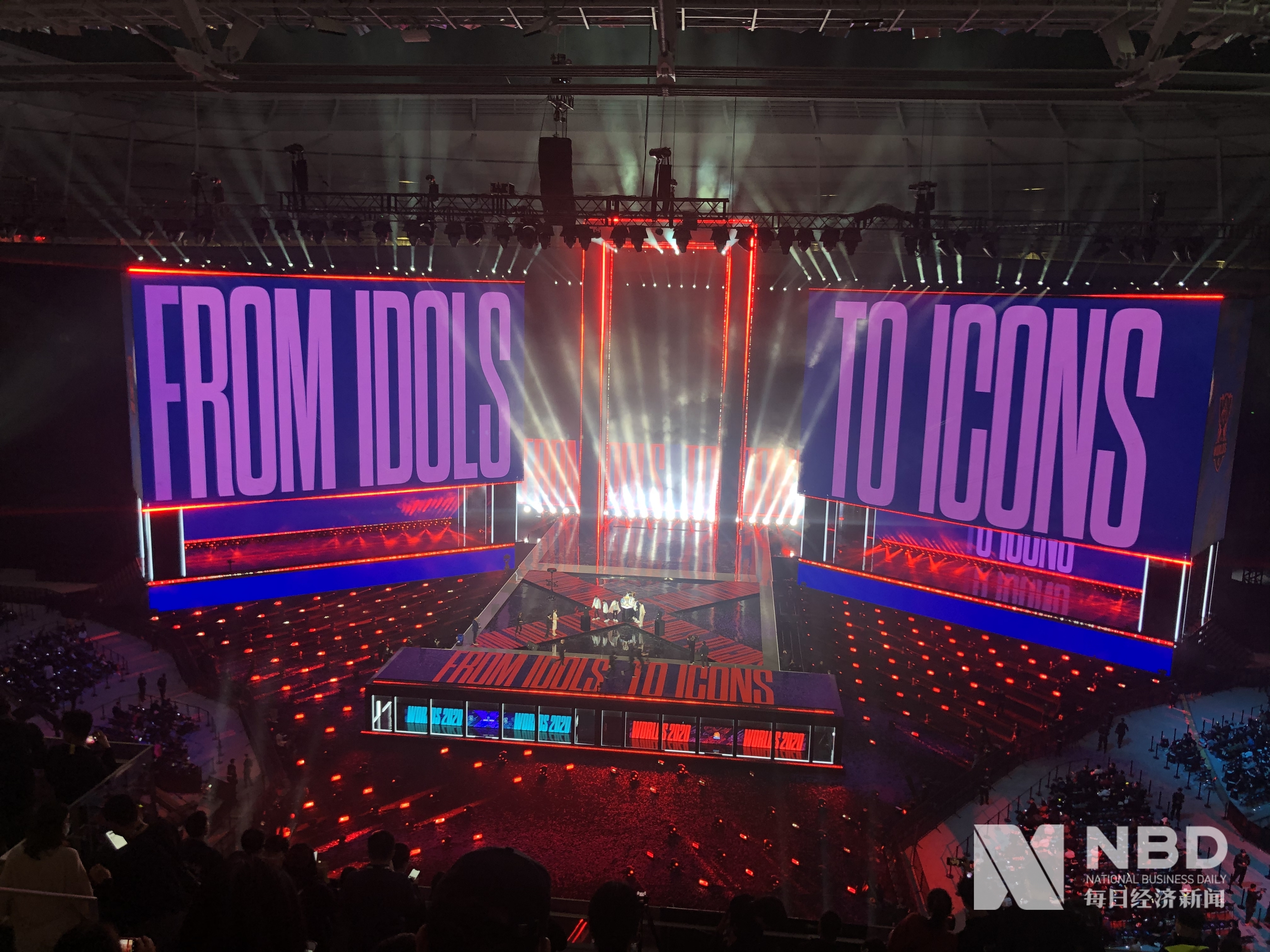 男子世界的 男子世界的